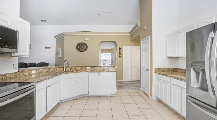 DAVENPORT, Florida 33837, 4 Bedrooms Bedrooms, ,3 BathroomsBathrooms,Residential,For Sale,ANDALUSIA,0,MFRTB8317538