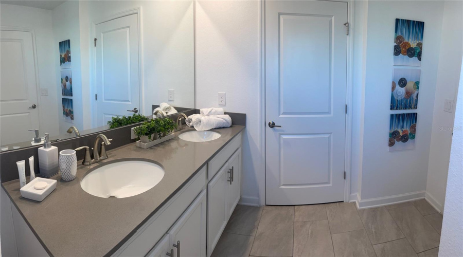 KISSIMMEE, Florida 34746, 4 Bedrooms Bedrooms, ,3 BathroomsBathrooms,Residential,For Sale,PARAGRAPH,0,MFRS5114846