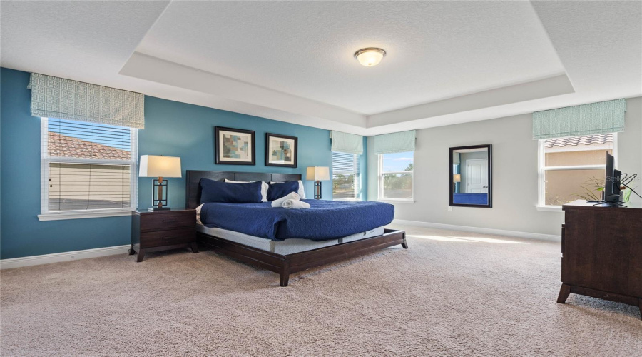 DAVENPORT, Florida 33837, 7 Bedrooms Bedrooms, ,5 BathroomsBathrooms,Residential,For Sale,OAKVIEW,0,MFRO6254639