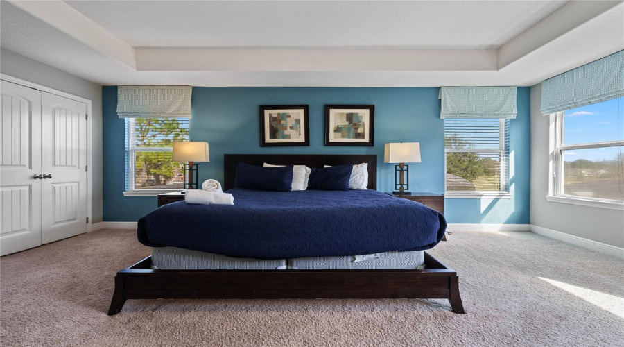 DAVENPORT, Florida 33837, 7 Bedrooms Bedrooms, ,5 BathroomsBathrooms,Residential,For Sale,OAKVIEW,0,MFRO6254639