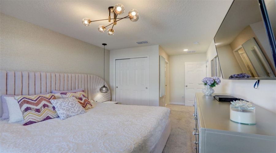 KISSIMMEE, Florida 34747, 5 Bedrooms Bedrooms, ,4 BathroomsBathrooms,Residential,For Sale,TROPICAL PALMS,0,MFRS5112675