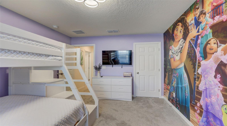 KISSIMMEE, Florida 34747, 5 Bedrooms Bedrooms, ,4 BathroomsBathrooms,Residential,For Sale,TROPICAL PALMS,0,MFRS5112675