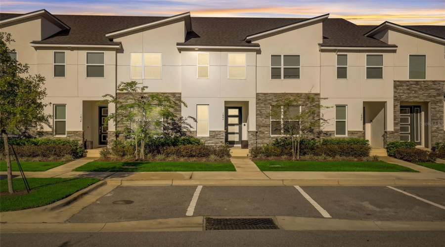 KISSIMMEE, Florida 34747, 5 Bedrooms Bedrooms, ,4 BathroomsBathrooms,Residential,For Sale,TROPICAL PALMS,0,MFRS5112675