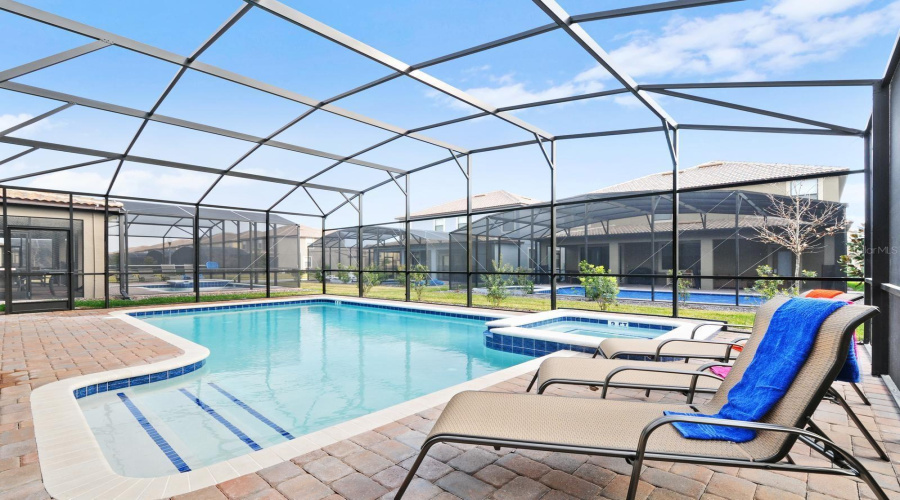 DAVENPORT, Florida 33896, 6 Bedrooms Bedrooms, ,6 BathroomsBathrooms,Residential,For Sale,THUNDERBIRD,0,MFRO6255020