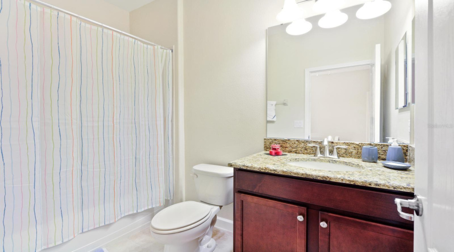 DAVENPORT, Florida 33896, 6 Bedrooms Bedrooms, ,6 BathroomsBathrooms,Residential,For Sale,THUNDERBIRD,0,MFRO6255020