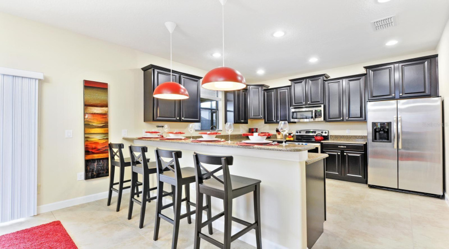 DAVENPORT, Florida 33896, 6 Bedrooms Bedrooms, ,6 BathroomsBathrooms,Residential,For Sale,THUNDERBIRD,0,MFRO6255020