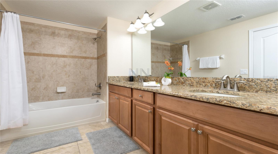 KISSIMMEE, Florida 34747, 5 Bedrooms Bedrooms, ,4 BathroomsBathrooms,Residential,For Sale,BISMARCK PALM,0,MFRO6215320