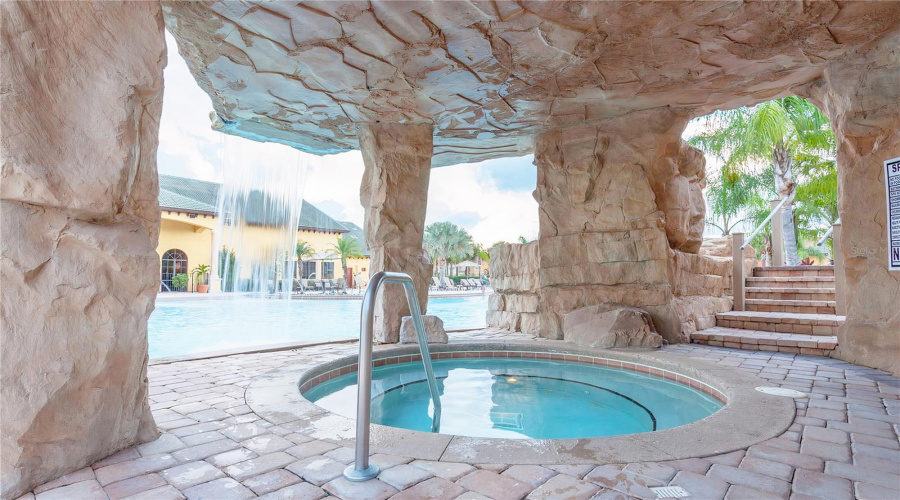 KISSIMMEE, Florida 34747, 5 Bedrooms Bedrooms, ,4 BathroomsBathrooms,Residential,For Sale,BISMARCK PALM,0,MFRO6215320