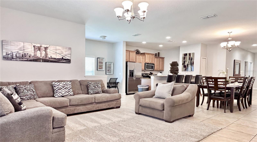 KISSIMMEE, Florida 34747, 5 Bedrooms Bedrooms, ,4 BathroomsBathrooms,Residential,For Sale,BISMARCK PALM,0,MFRO6215320