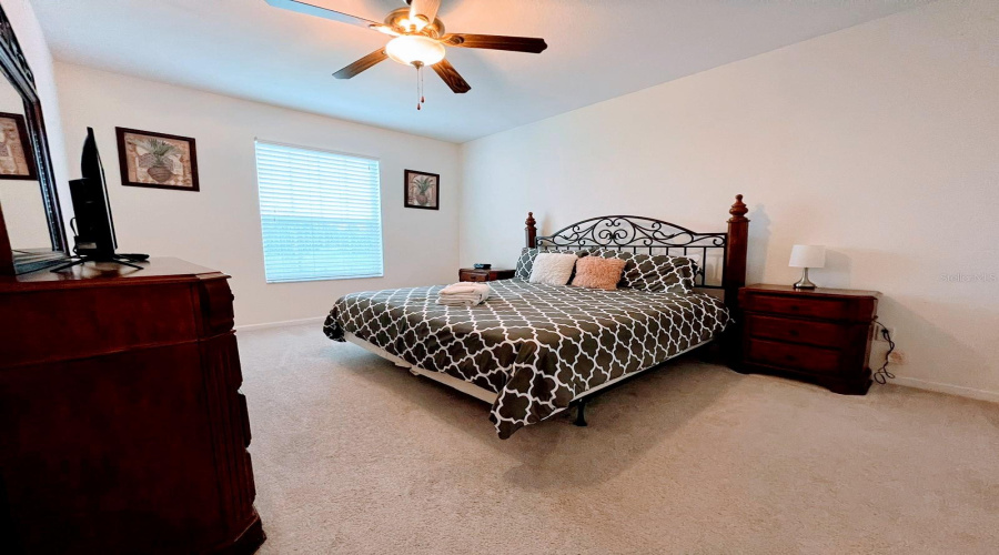KISSIMMEE, Florida 34747, 3 Bedrooms Bedrooms, ,2 BathroomsBathrooms,Residential,For Sale,SILVER PALM,MFRO6158765
