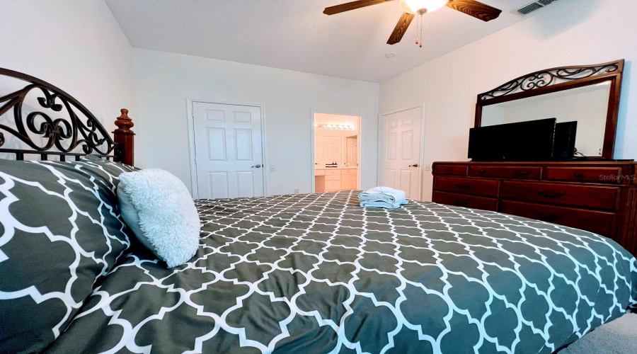 KISSIMMEE, Florida 34747, 3 Bedrooms Bedrooms, ,2 BathroomsBathrooms,Residential,For Sale,SILVER PALM,MFRO6158765