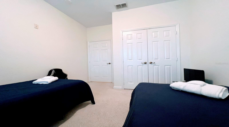 KISSIMMEE, Florida 34747, 3 Bedrooms Bedrooms, ,2 BathroomsBathrooms,Residential,For Sale,SILVER PALM,MFRO6158765