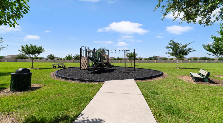 DAVENPORT, Florida 33837, 4 Bedrooms Bedrooms, ,2 BathroomsBathrooms,Residential,For Sale,FILLMORE,0,MFRO6204285