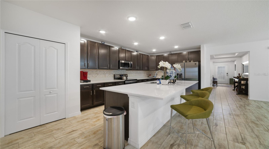 DAVENPORT, Florida 33837, 4 Bedrooms Bedrooms, ,2 BathroomsBathrooms,Residential,For Sale,FILLMORE,0,MFRO6204285