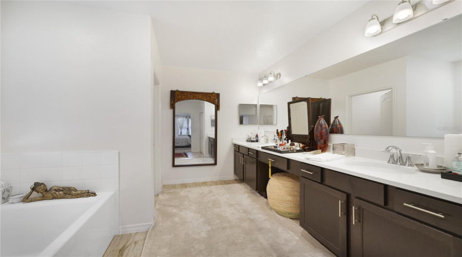 DAVENPORT, Florida 33837, 4 Bedrooms Bedrooms, ,2 BathroomsBathrooms,Residential,For Sale,FILLMORE,0,MFRO6204285