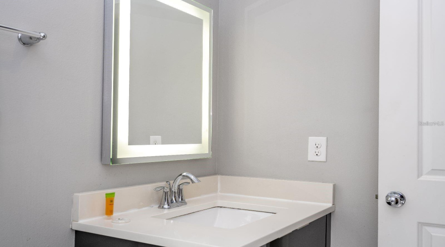 KISSIMMEE, Florida 34746, 4 Bedrooms Bedrooms, ,3 BathroomsBathrooms,Residential,For Sale,LE REVE,0,MFRO6255978