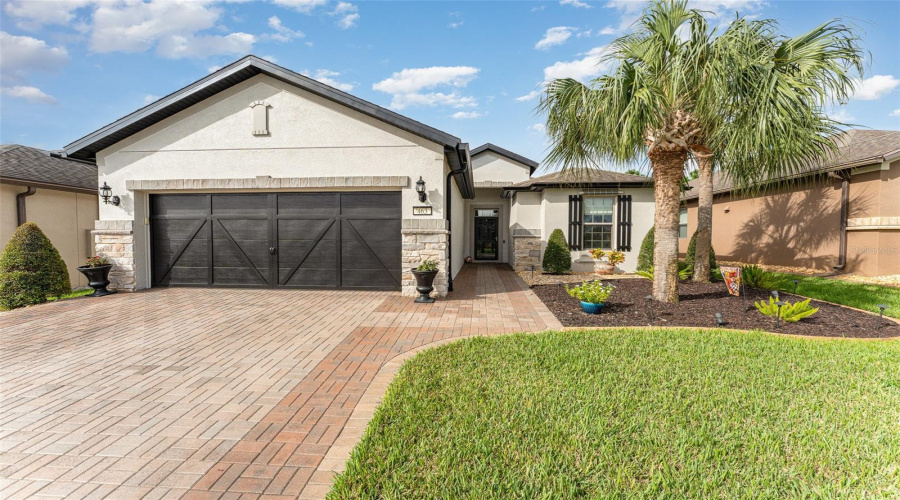 Stylish Home In Del Webb