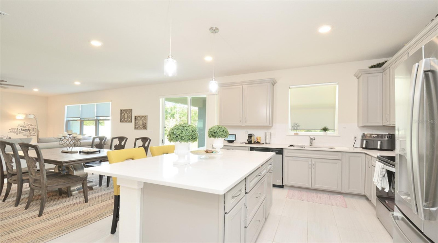KISSIMMEE, Florida 34746, 5 Bedrooms Bedrooms, ,3 BathroomsBathrooms,Residential,For Sale,ROYAL POINT,0,MFRS5115367