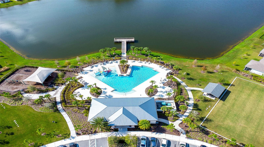KISSIMMEE, Florida 34746, 5 Bedrooms Bedrooms, ,3 BathroomsBathrooms,Residential,For Sale,ROYAL POINT,0,MFRS5115367