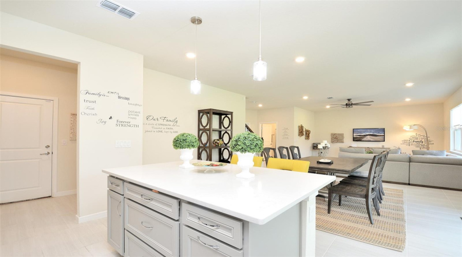 KISSIMMEE, Florida 34746, 5 Bedrooms Bedrooms, ,3 BathroomsBathrooms,Residential,For Sale,ROYAL POINT,0,MFRS5115367