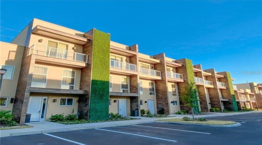 KISSIMMEE, Florida 34747, 4 Bedrooms Bedrooms, ,4 BathroomsBathrooms,Residential,For Sale,BRASILIA,0,MFRS5112172