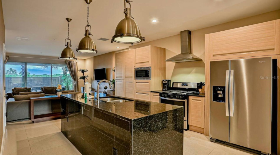 KISSIMMEE, Florida 34747, 4 Bedrooms Bedrooms, ,4 BathroomsBathrooms,Residential,For Sale,BRASILIA,0,MFRS5112172