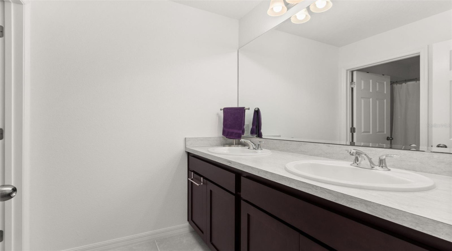 KISSIMMEE, Florida 34746, 4 Bedrooms Bedrooms, ,2 BathroomsBathrooms,Residential,For Sale,CONIFER CONE,0,MFRS5115095