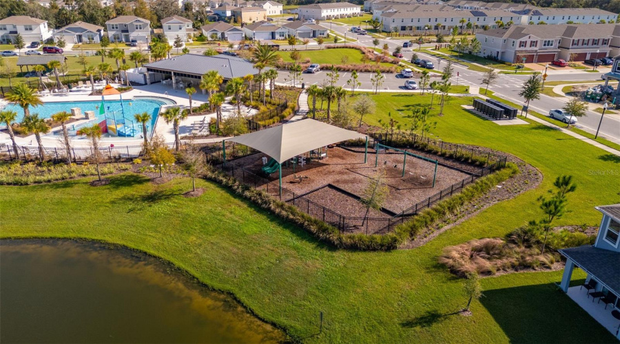 KISSIMMEE, Florida 34746, 4 Bedrooms Bedrooms, ,2 BathroomsBathrooms,Residential,For Sale,CONIFER CONE,0,MFRS5115095