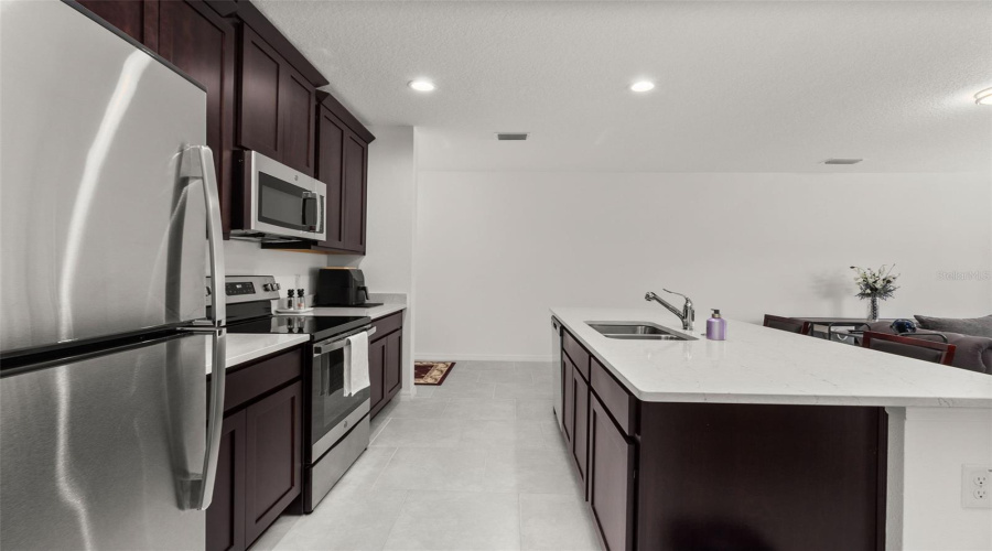 KISSIMMEE, Florida 34746, 4 Bedrooms Bedrooms, ,2 BathroomsBathrooms,Residential,For Sale,CONIFER CONE,0,MFRS5115095