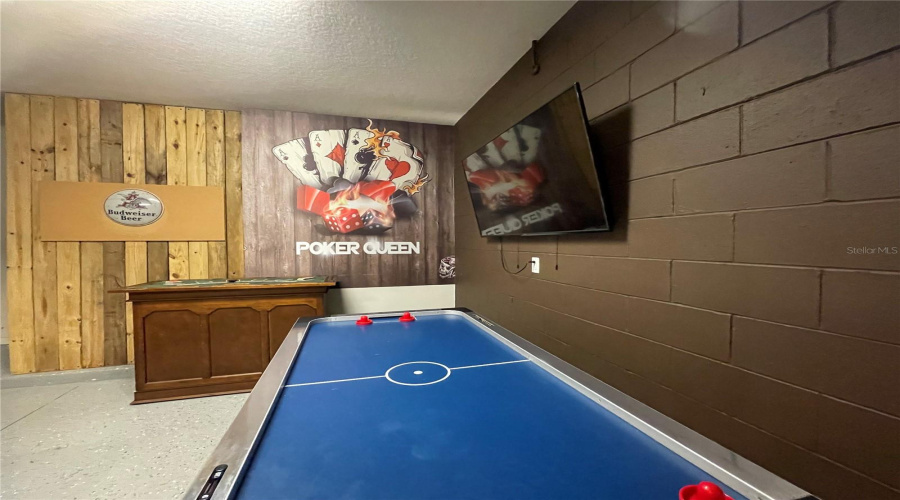 KISSIMMEE, Florida 34747, 9 Bedrooms Bedrooms, ,6 BathroomsBathrooms,Residential,For Sale,CARIBBEAN VIEW,0,MFRS5115459