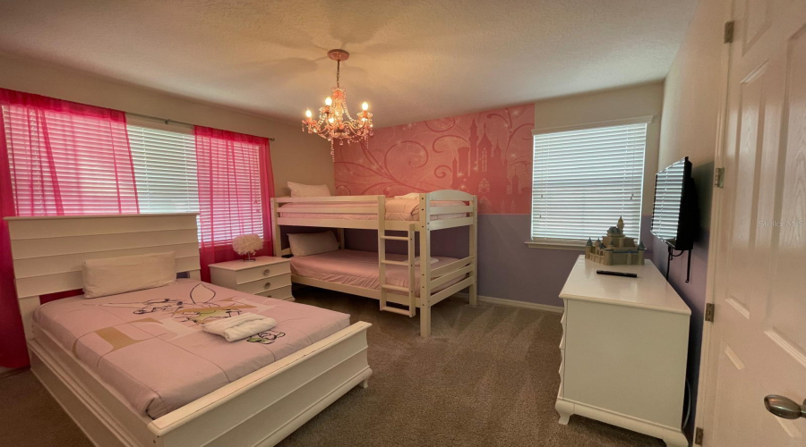 KISSIMMEE, Florida 34747, 9 Bedrooms Bedrooms, ,6 BathroomsBathrooms,Residential,For Sale,CARIBBEAN VIEW,0,MFRS5115459