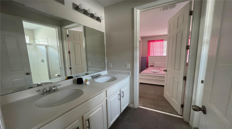 KISSIMMEE, Florida 34747, 9 Bedrooms Bedrooms, ,6 BathroomsBathrooms,Residential,For Sale,CARIBBEAN VIEW,0,MFRS5115459