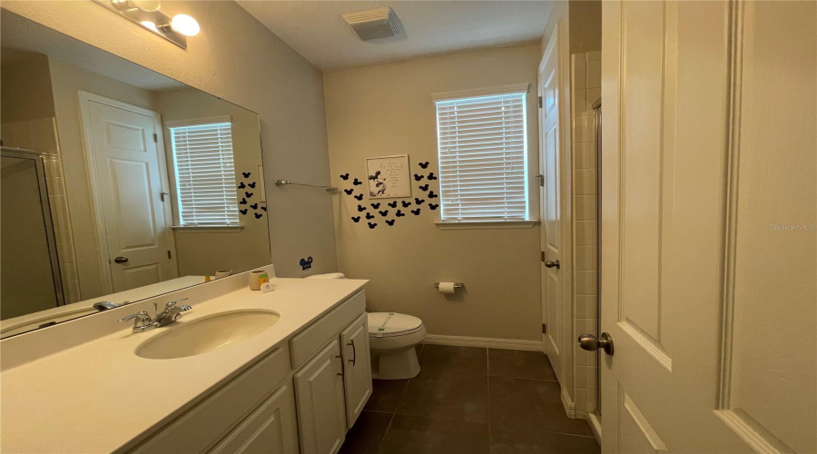 KISSIMMEE, Florida 34747, 9 Bedrooms Bedrooms, ,6 BathroomsBathrooms,Residential,For Sale,CARIBBEAN VIEW,0,MFRS5115459