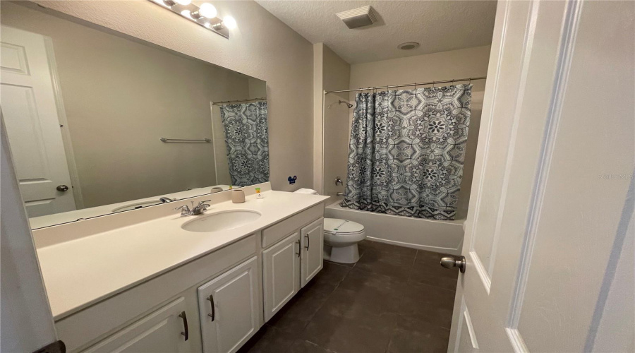 KISSIMMEE, Florida 34747, 9 Bedrooms Bedrooms, ,6 BathroomsBathrooms,Residential,For Sale,CARIBBEAN VIEW,0,MFRS5115459