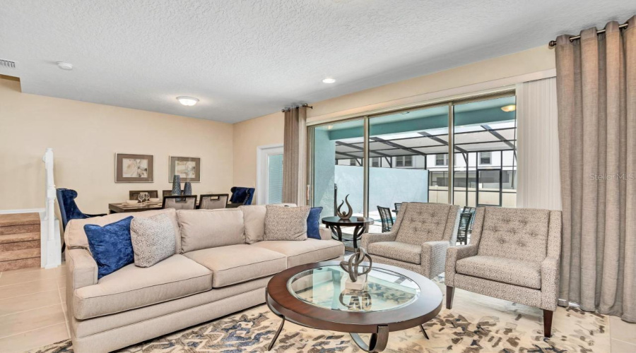 KISSIMMEE, Florida 34747, 5 Bedrooms Bedrooms, ,4 BathroomsBathrooms,Residential,For Sale,DUBAI,0,MFRO6172197