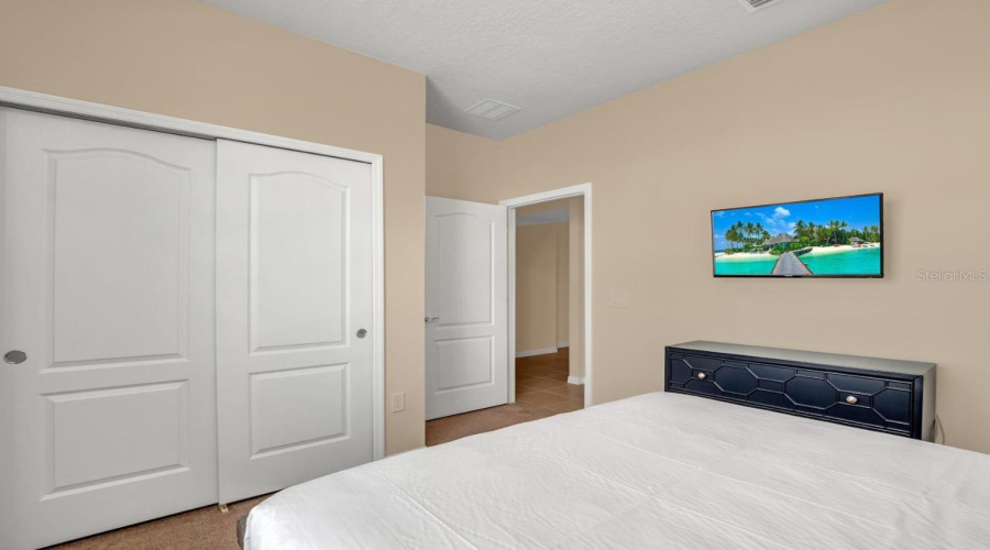 KISSIMMEE, Florida 34747, 5 Bedrooms Bedrooms, ,4 BathroomsBathrooms,Residential,For Sale,DUBAI,0,MFRO6172197