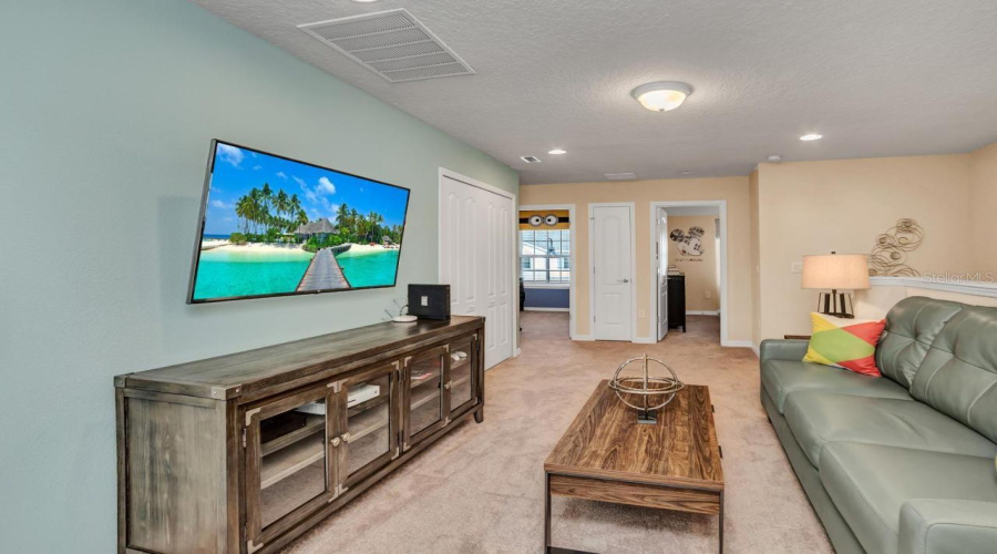 KISSIMMEE, Florida 34747, 5 Bedrooms Bedrooms, ,4 BathroomsBathrooms,Residential,For Sale,DUBAI,0,MFRO6172197