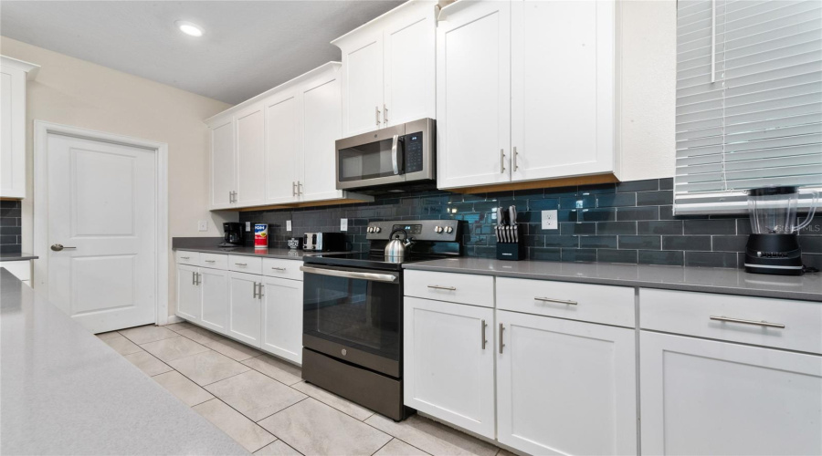 KISSIMMEE, Florida 34746, 5 Bedrooms Bedrooms, ,5 BathroomsBathrooms,Residential,For Sale,BOOKMARK,0,MFRO6256956