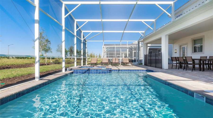 DAVENPORT, Florida 33896, 8 Bedrooms Bedrooms, ,5 BathroomsBathrooms,Residential,For Sale,MAIDSTONE,0,MFRO6258221