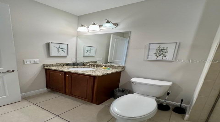 KISSIMMEE, Florida 34747, 4 Bedrooms Bedrooms, ,3 BathroomsBathrooms,Residential,For Sale,WESTLAND,0,MFRO6257006