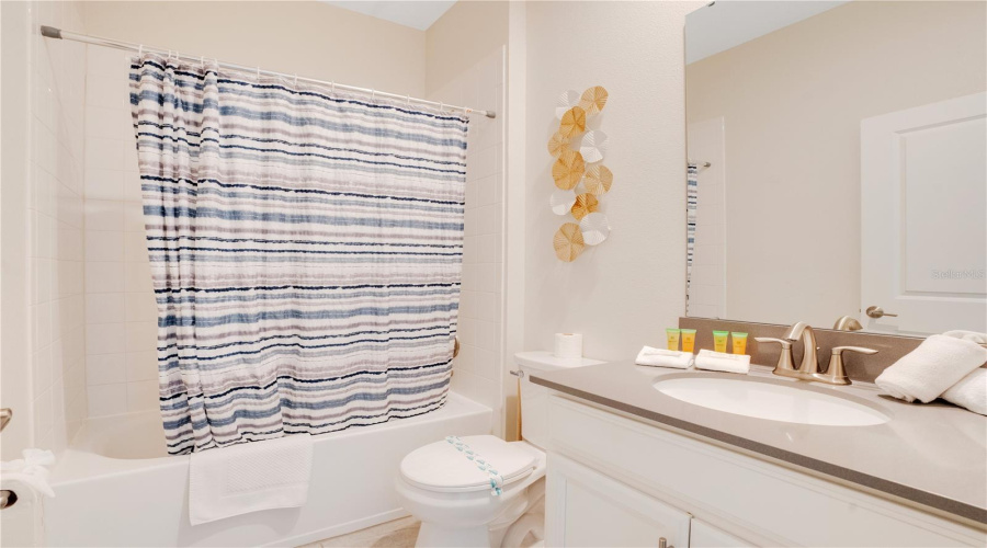 KISSIMMEE, Florida 34746, 6 Bedrooms Bedrooms, ,5 BathroomsBathrooms,Residential,For Sale,BOOKMARK,0,MFRO6257972