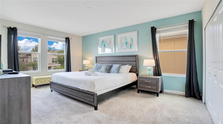KISSIMMEE, Florida 34746, 6 Bedrooms Bedrooms, ,5 BathroomsBathrooms,Residential,For Sale,BOOKMARK,0,MFRO6257972
