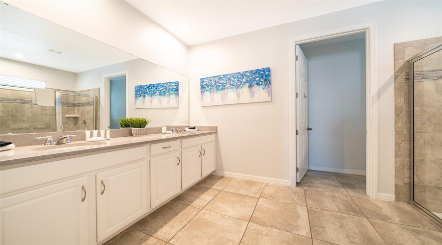 KISSIMMEE, Florida 34747, 8 Bedrooms Bedrooms, ,6 BathroomsBathrooms,Residential,For Sale,HILTON RIDGE,0,MFRO6258707