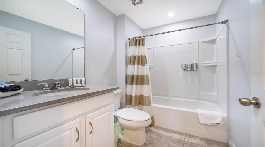KISSIMMEE, Florida 34747, 8 Bedrooms Bedrooms, ,6 BathroomsBathrooms,Residential,For Sale,HILTON RIDGE,0,MFRO6258707