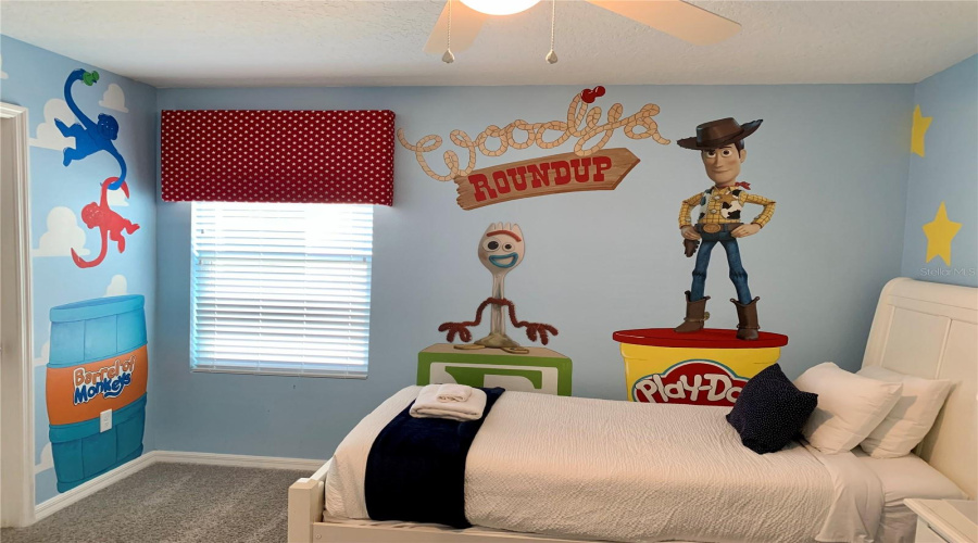 KISSIMMEE, Florida 34747, 8 Bedrooms Bedrooms, ,6 BathroomsBathrooms,Residential,For Sale,HILTON RIDGE,0,MFRO6258707
