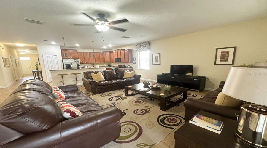 DAVENPORT, Florida 33896, 4 Bedrooms Bedrooms, ,3 BathroomsBathrooms,Residential,For Sale,SHADOW MOUNTAIN,0,MFRO6255749