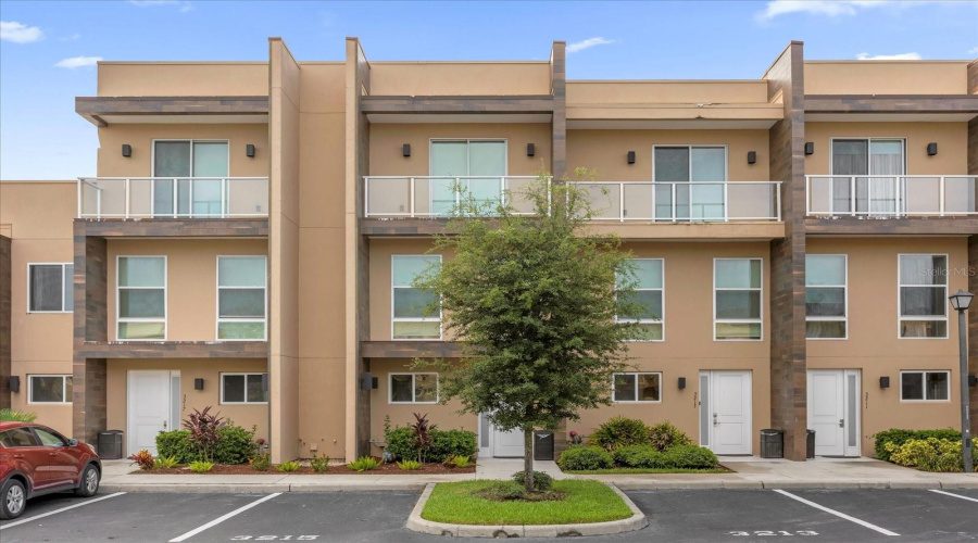 KISSIMMEE, Florida 34747, 3 Bedrooms Bedrooms, ,3 BathroomsBathrooms,Residential,For Sale,BRASILIA,0,MFRO6255398