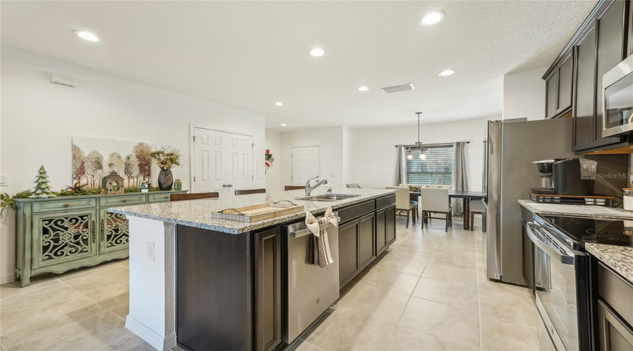 DAVENPORT, Florida 33837, 3 Bedrooms Bedrooms, ,2 BathroomsBathrooms,Residential,For Sale,ANNABELLE,0,MFRS5115903