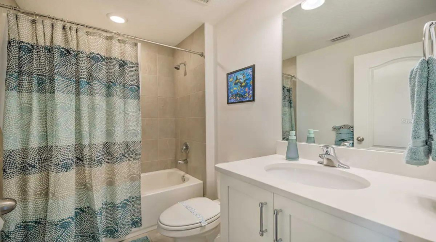 DAVENPORT, Florida 33896, 4 Bedrooms Bedrooms, ,3 BathroomsBathrooms,Residential,For Sale,BENOI,0,MFRS5115306