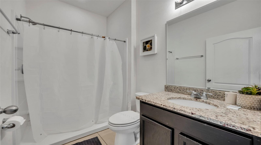 DAVENPORT, Florida 33837, 6 Bedrooms Bedrooms, ,5 BathroomsBathrooms,Residential,For Sale,BROAD OAK,0,MFRO6161514